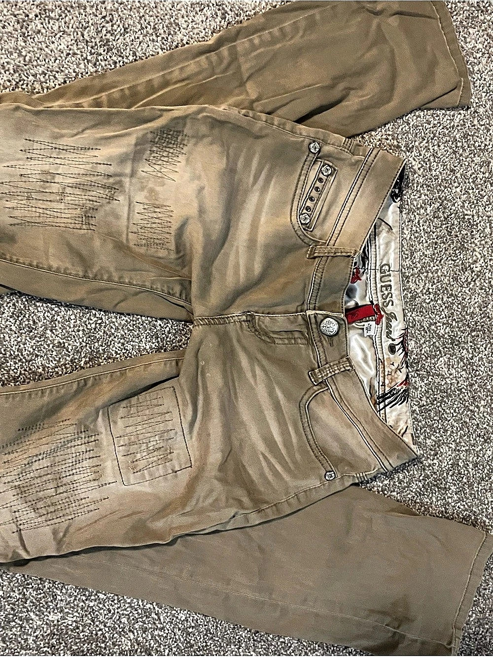 Y2K Guess distressed low rise jeans